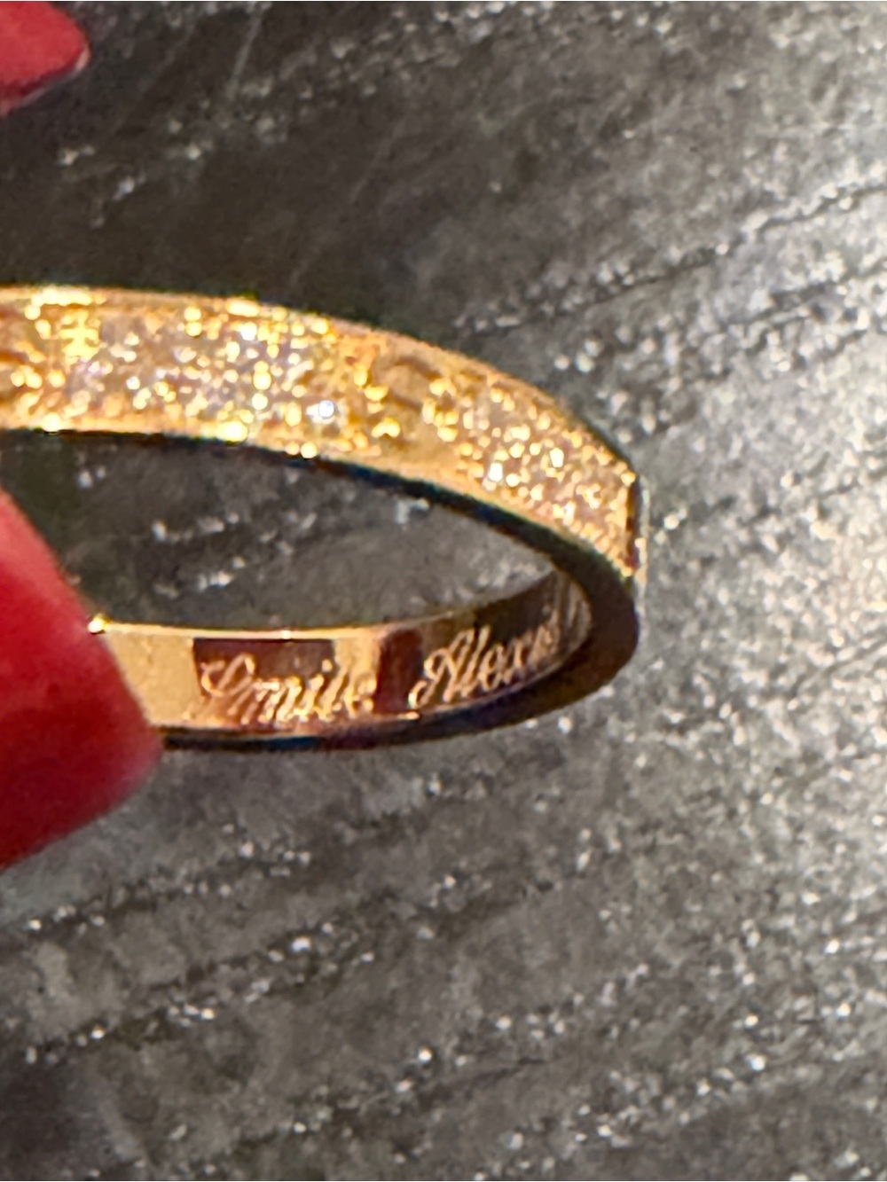 Authentic Cartier LOVE ring, mini model, pavé: 18K yellow gold, about72 diamonds - Picture 5 of 11